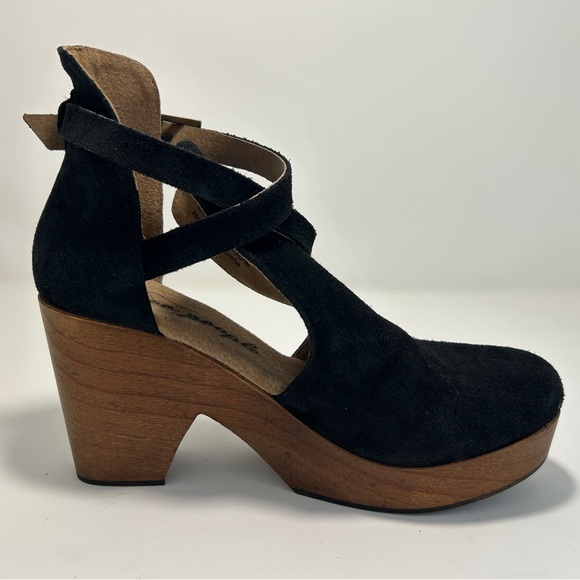 EUC Free People Cedar Clog Black Suede Platform Ankle Strap Bootie Sandal - Picture 2 of 9